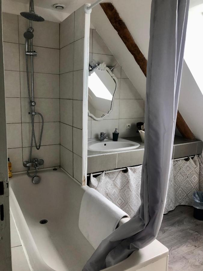 Ferienwohnung Chambre Double Avec Sdb Privee Au Milieu Des Champs Teloché Exterior foto